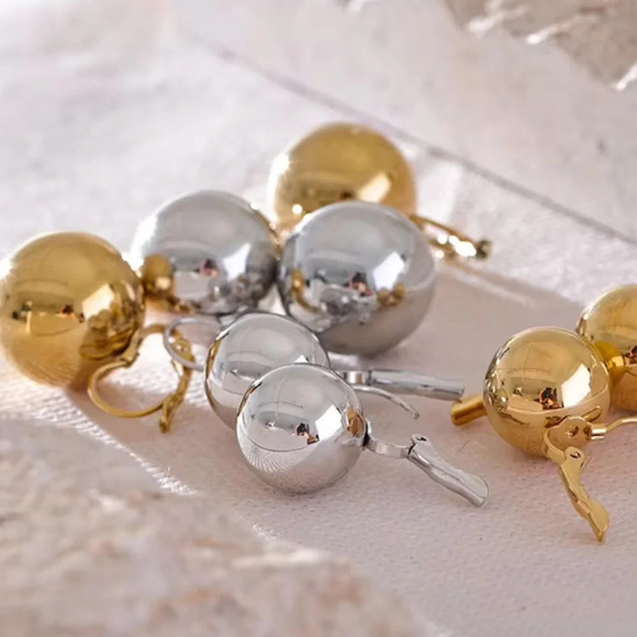 Vintage Retro Gold Ball 18K Gold Stainless Steel Waterproof Large Earrinngs - Picture 16 of 17
